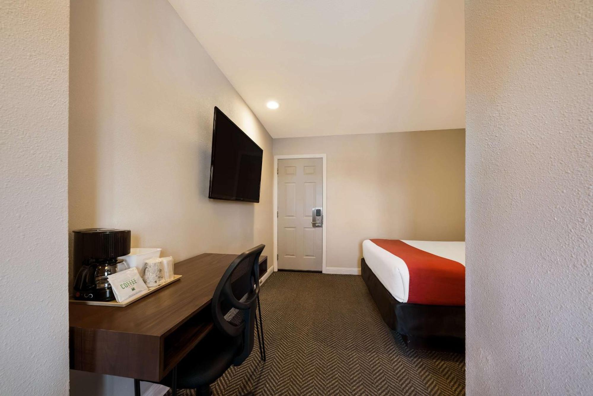 Rodeway Inn South San Francisco Airport Exterior photo